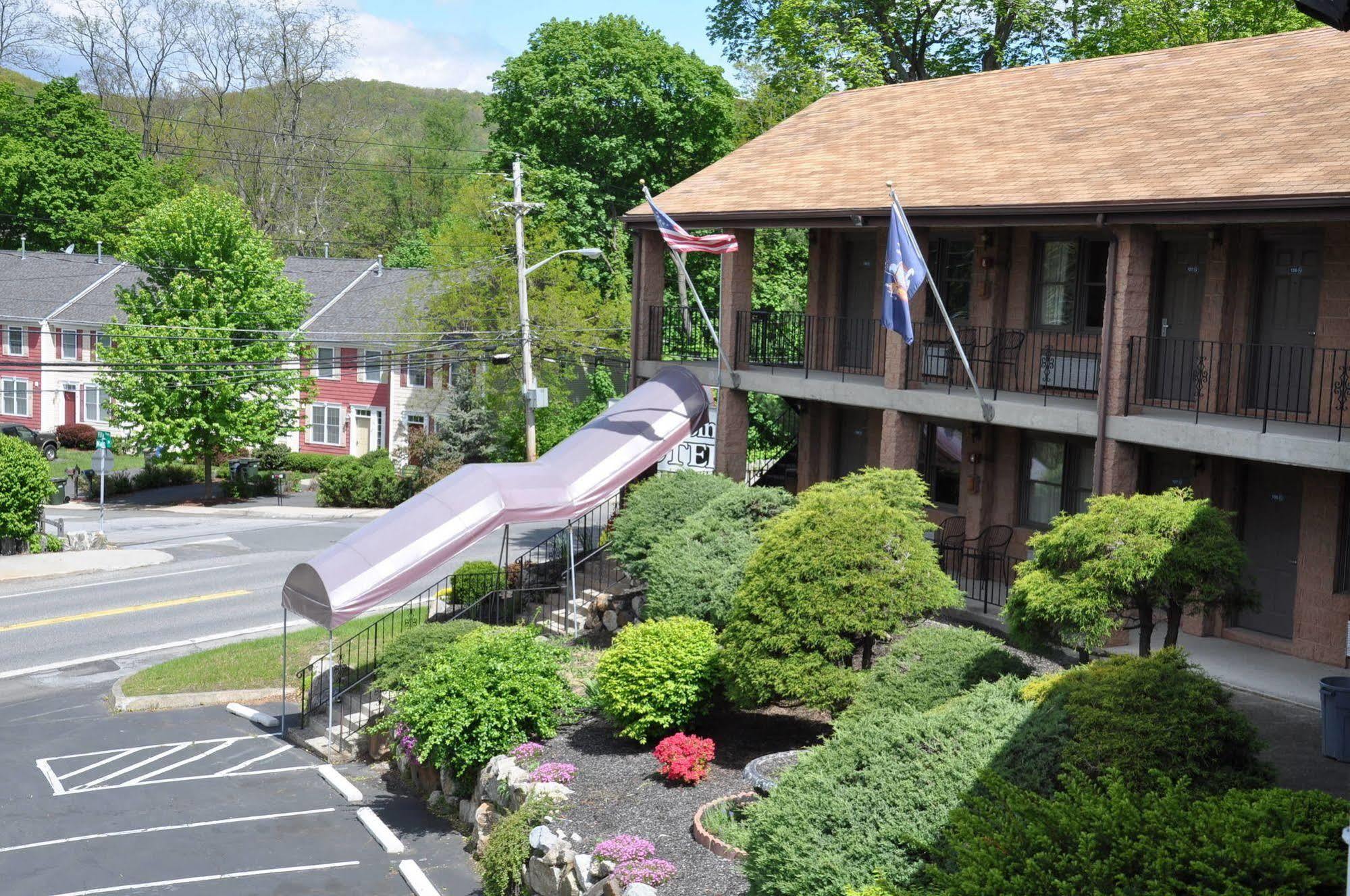 West Point Motel Highland Falls Exteriör bild